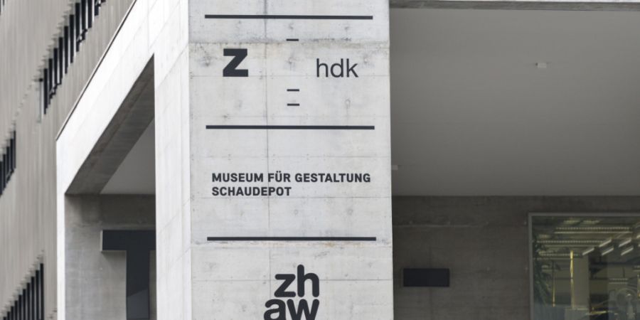 Ein Studium an der ZHdK und eine künstlerische Tätigkeit reichen für Ausländerinnen und Ausländer aus Drittstaaten nicht in jedem Fall für eine Arbeitsbewilligung. Dies hat das Ve...