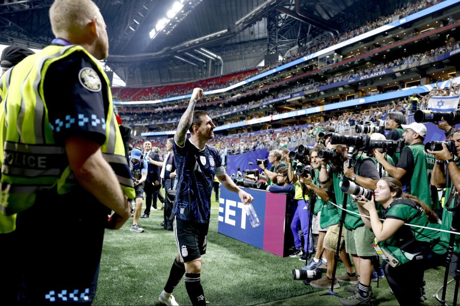 Argentinien gewann den Halbfinal gegen England und steht im WM-Final.