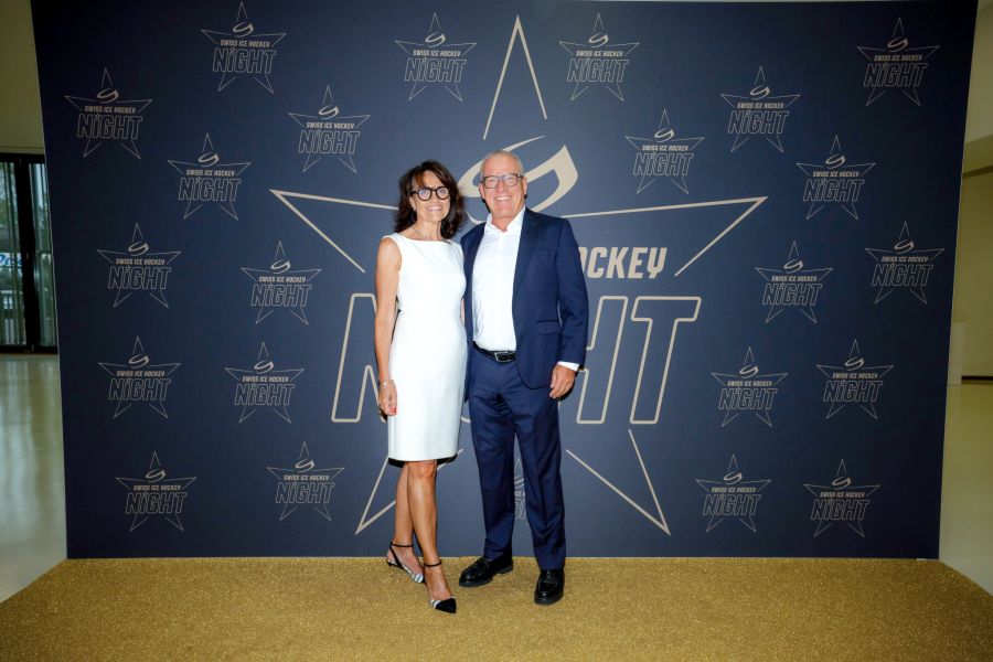 SIHF-Ehrenmitglied Andreas Münch mit seiner Partnerin Esther Spiegelberg.