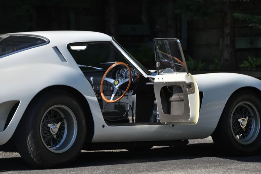 Ferrari GTO Bianco Speciale