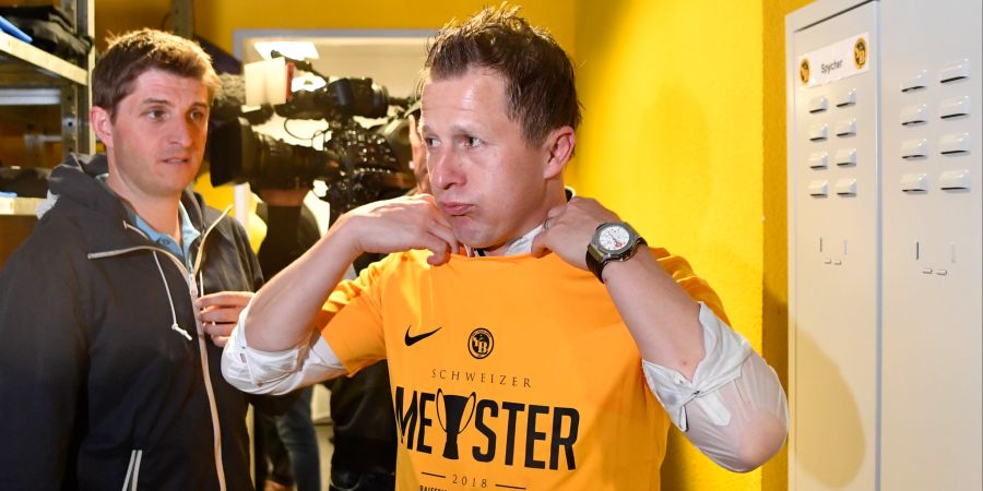 YB