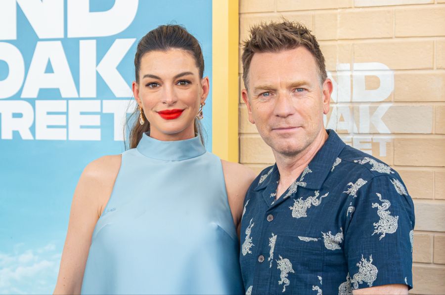 Anne Hathaway und Ewan McGregor bei der Premiere des neuen Films «The End of Oak Street».