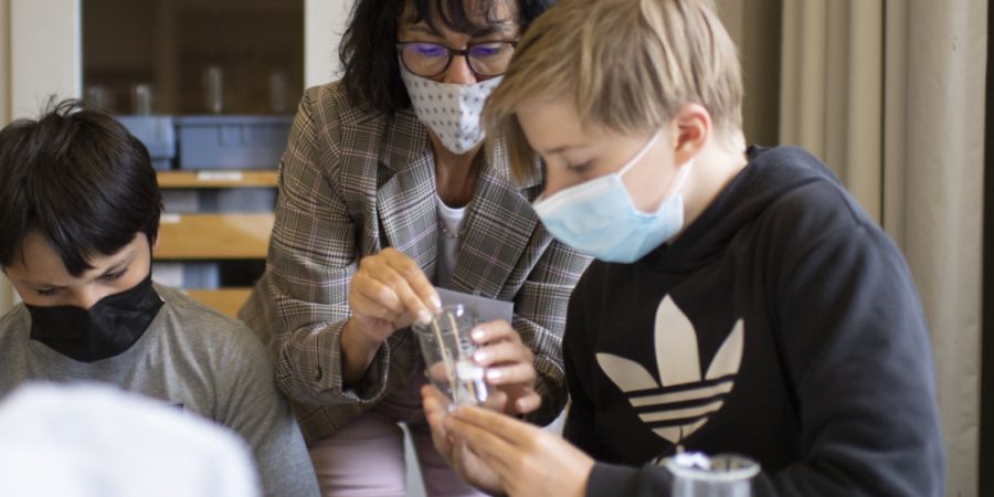 Die Baselbieter Sekundarschulen können ihr zweites Wahlpflichtfach im zweiten Schuljahr behalten. (Symbolbild)