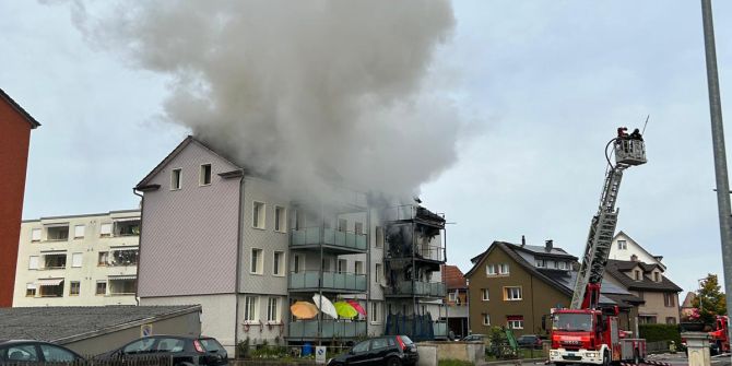 Brand in Mehrfamilienhaus