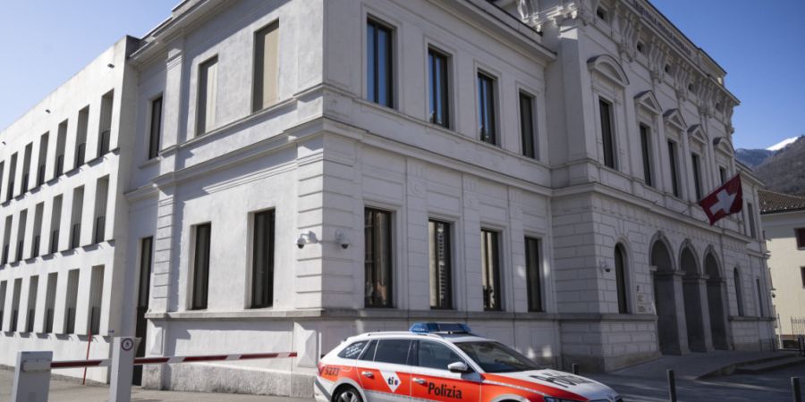 Ein 54-jähriger Baselbieter steht in Bellinzona wegen versuchten Mordes vor dem Bundesstrafgericht. (Symbolbild)
