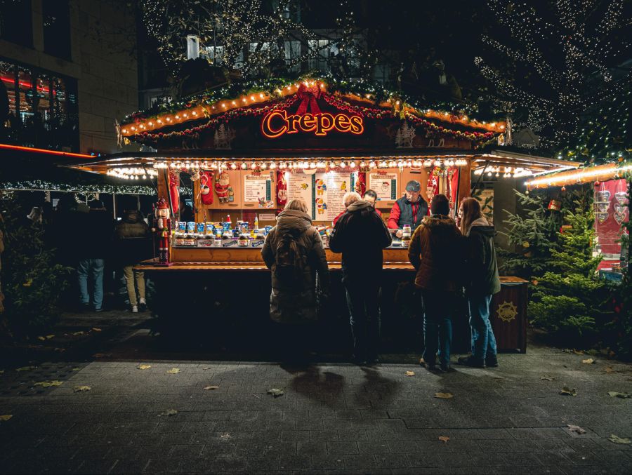 Die Marktbesuchenden wollten nur Essen und Alkohol trinken, behauptet der Schnitzer. «Der Rest ist nicht wirklich interessant.»