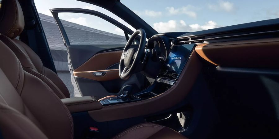 Lexus LBX