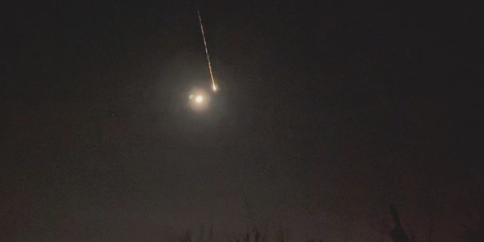 Ein Asteroid über Berlin. (Symbolbild) Asteroid