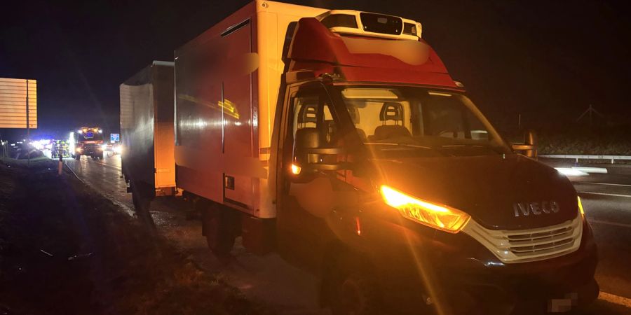 Lieferwagenbrand auf A1.