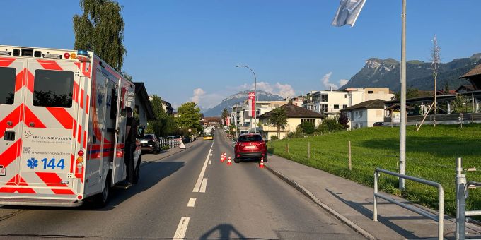 Beckenried NW - Seniorin (†82) stirbt nach Kollision im Spital