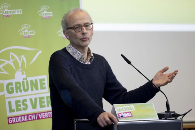 Nationalrat Michael Töngi (GPS/LU) spricht während der Delegiertenversammlung der Grünen Schweiz am 27. Januar 2024 in Luzern. Michael Töngi Grüne