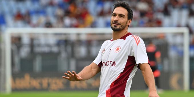 Mats Hummels gibt sein Debüt für die AS Roma – doch das verläuft unglücklich. Mats Hummels