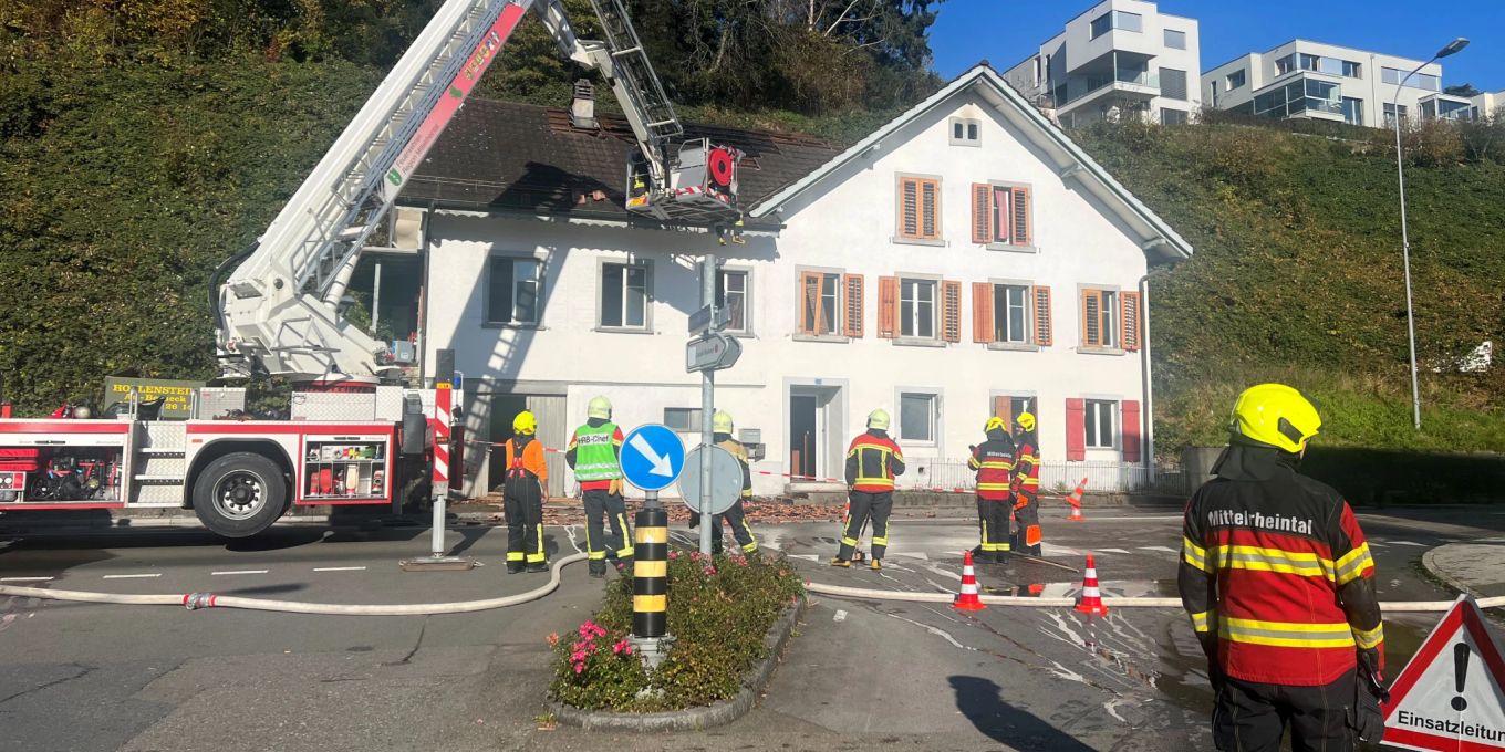 Heerbrugg SG: Einfamilienhaus in Brand geraten