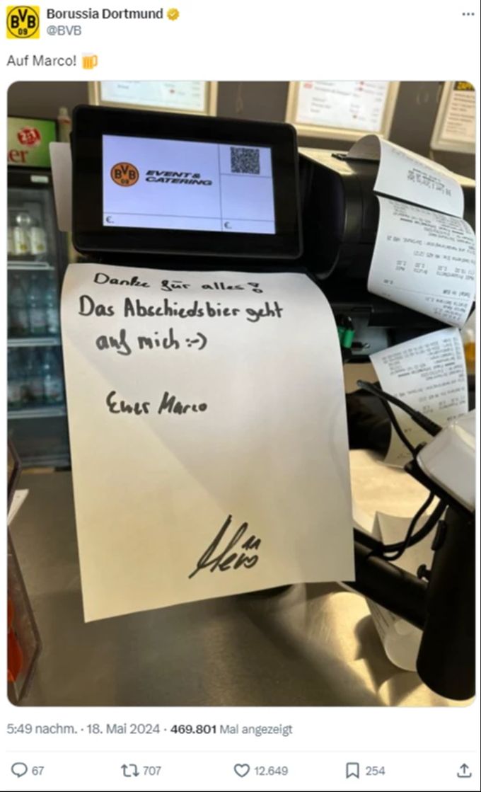 Marco Reus spendiert den Fans des BVB Freibier. Marco Reus