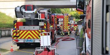 Brand in Mehrfamilienhaus