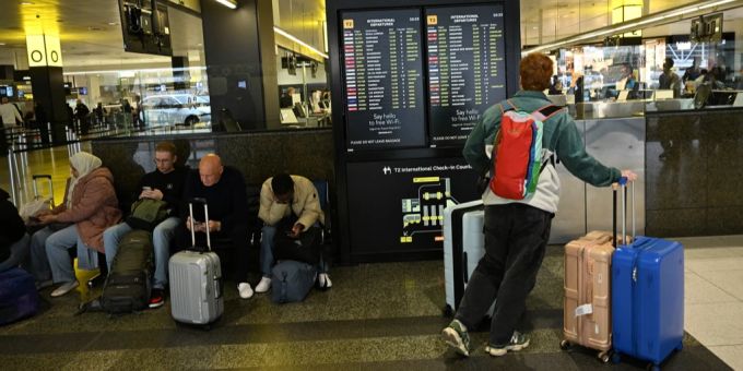 Eine grosse IT-Panne sorgte weltweit für Flug-Ausfälle und -Verspätungen. IT