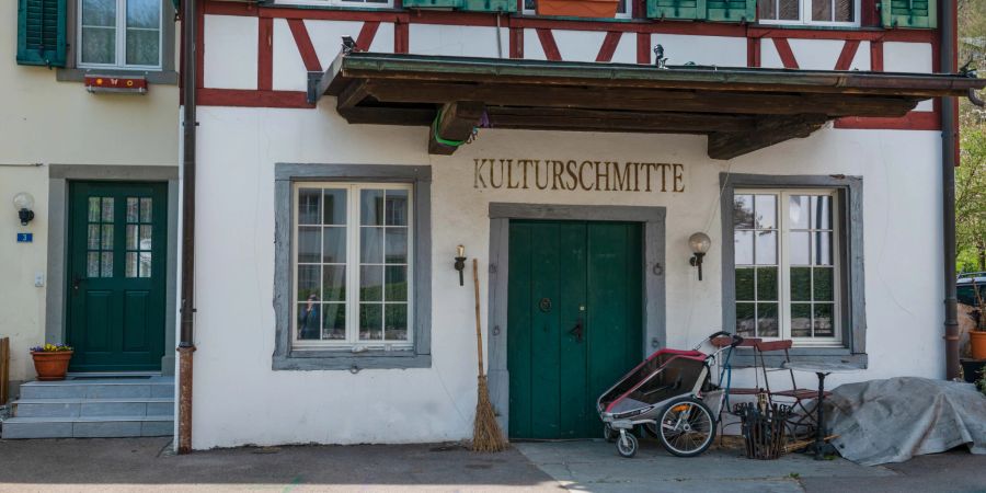 Die Kultur Schmitte im alten Dorfzentrum von Zell ZH.