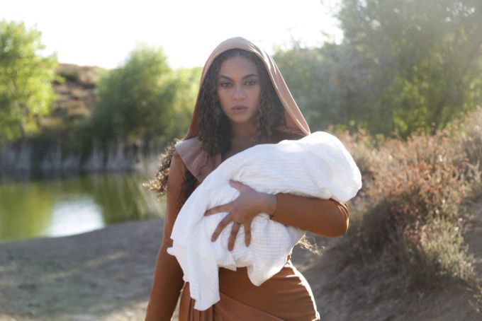 Aufgrund der Kritik ersetzte Beyonce das Wort auf dem Song. Beyoncé Kritik