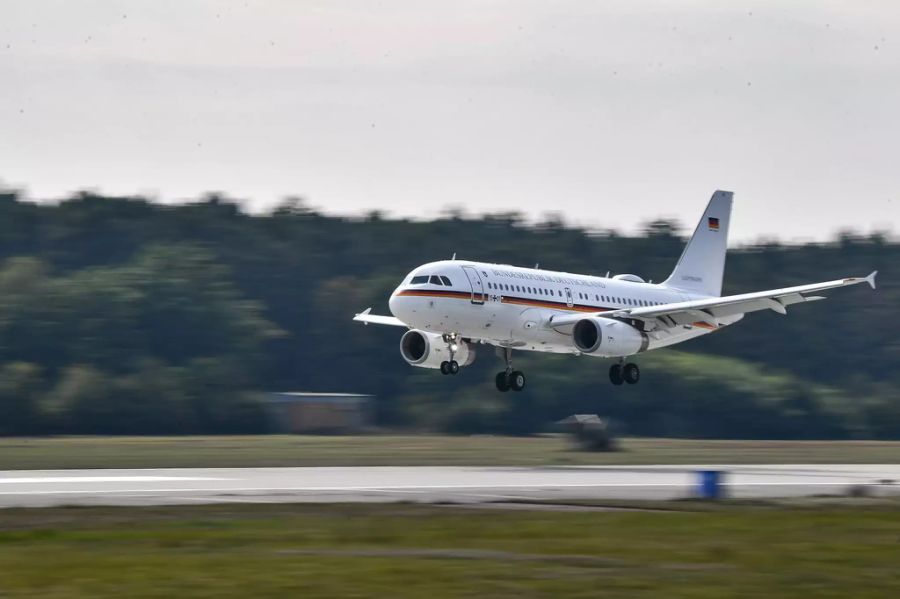 Airbus A319 Luftwaffe Landung