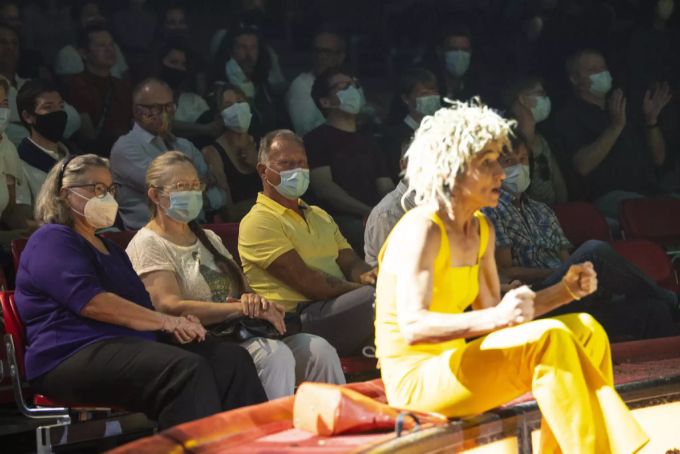 Zirkus Knie muss seine Artisten nach Hausen schicken. Die diesjährige Tournee fällt wegen Corona ins Wasser. Zirkus Knie Zürich