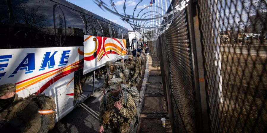 Die Sicherheitsvorkehrungen rund um die Vereidigung war riesig: Im Einsatz standen insgesamt 25'000 Nationalgardisten.