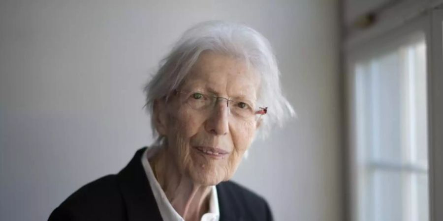 Helen Meier ist tot. Die Schweizer Autorin ist im Alter von 91 Jahren gestorben. Foto: Gian Ehrenzeller/KEYSTONE/dpa