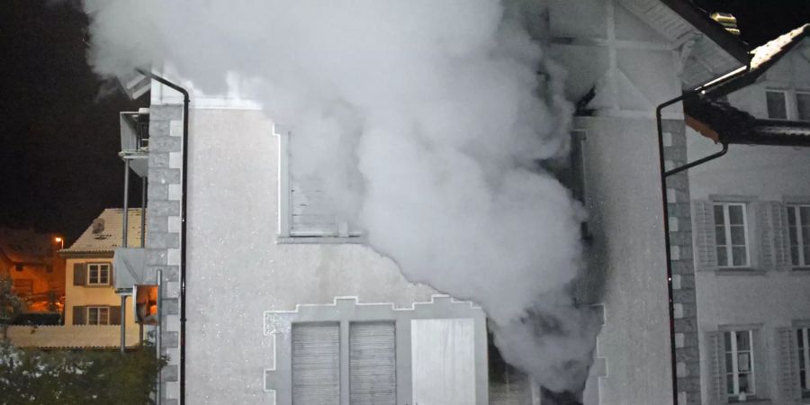 Rickenbach LU: Brand in einer Wohnung in einem Mehrfamilienhaus