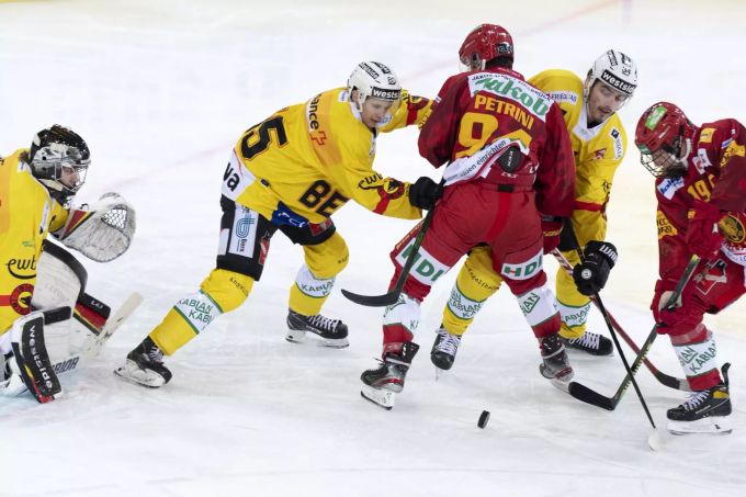 Der SCB musste gegen die Tigers auf acht Spieler verzichten. EISHOCKEY, NATIONAL, LEAGUE, NATIONALLIGA, NL, MEISTERSCHAFTSSPIEL, SAISON 2020/21, LN, HOCKEY SUR GLACE, SCL TIGERS, SCLT, SC BERN, SCB