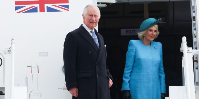 Staatsbesuch - König Charles und Camilla in Berlin gelandet