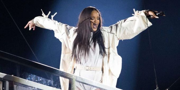Super Bowl 2023 - Spiel und Halbzeitshow von Rihanna im TV und Stream