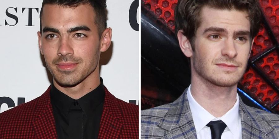 Joe Jonas (li.) hat eine Rolle an Andrew Garfield verloren.