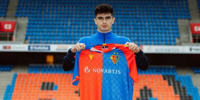 Hugo Novoa spielt für die nächsten anderthalb Saisons für den FC Basel. FC Basel