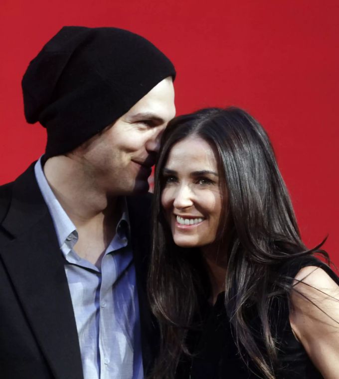 Diese Bilder gehören der Vergangenheit an. Demi Moore und Ashton Kutcher trennten sich 2011 keineswegs freundschaftlich. demi moore ashton kutcher