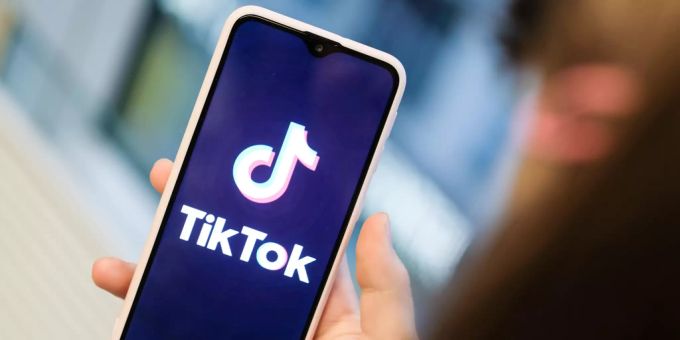 Neue Gerüchte - Erhält TikTok bald einen Dark Mode?