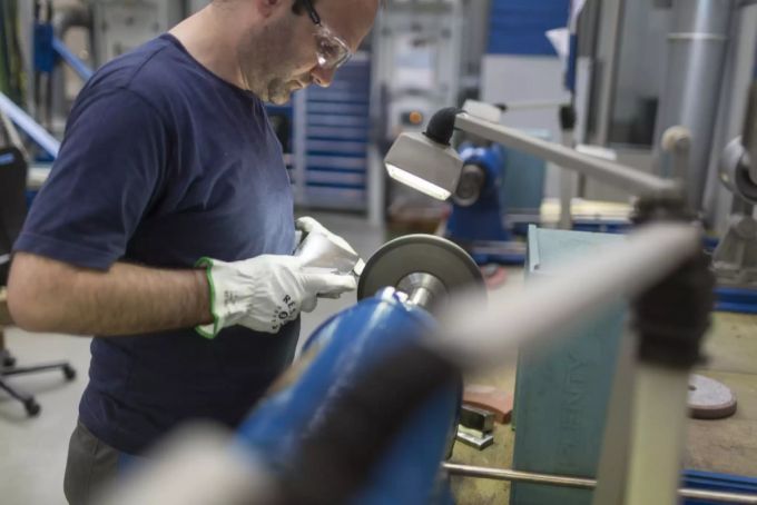 Die Geschäftslage der Industrie hat sich nun den elften Monat in Folge eingetrübt. (Symbolbild) Industrie