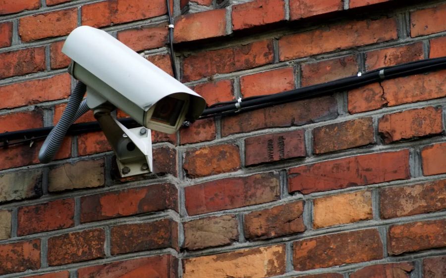 Ein entsprechendes Überwachungssystem wurde vorgestellt – Kritiker zweifeln jedoch an dessen Funktionalität.