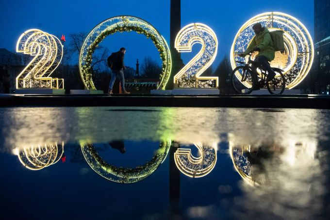 Auch der Rutsch ins Jahr 2020 wird in Moskau wohl ohne Schnee geschehen. Vor Neujahr in Moskau