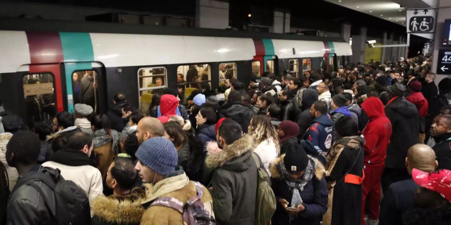 Paris Streik Verkehr