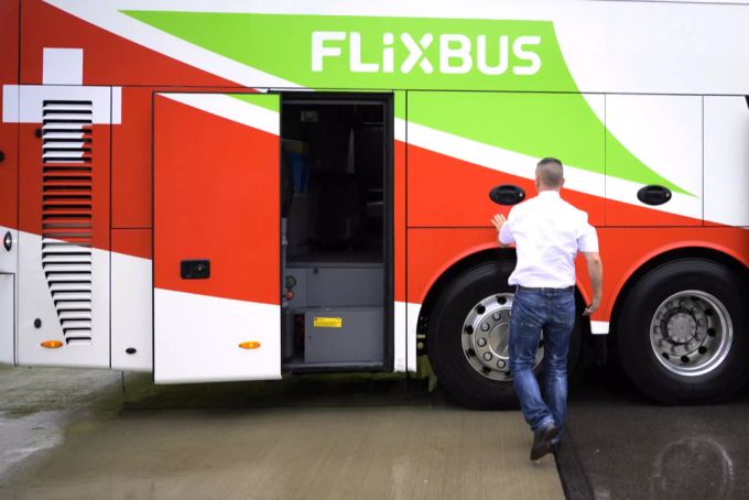 Ein Bus des Fernbusunternehmens Flixbus. Eurobus Flixbus