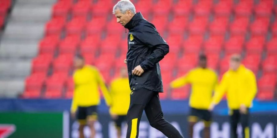 Nach der Kritik an dürftigen Leistungen will Trainer Lucien Favre mit dem BVB gegen Slavia Prag wieder für einen klaren Erfolg sorgen. Foto: Guido Kirchner/dpa