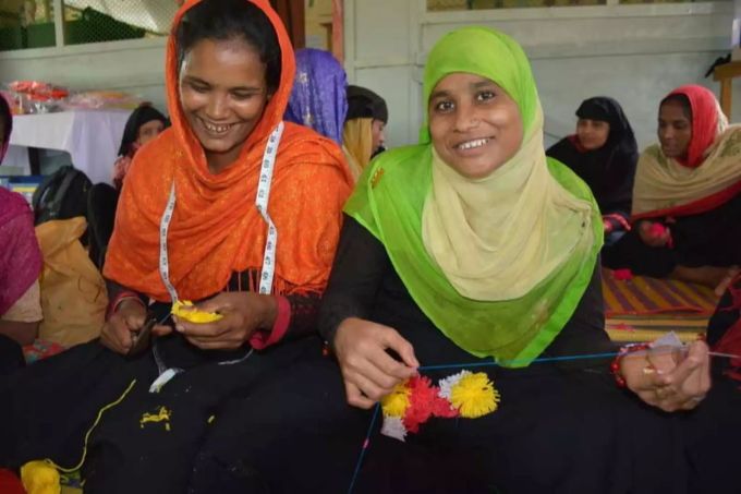 Frauen erhalten in Kursen Beratungsangebote für Opfer geschlechtsspezifischer Gewalt. World Vision