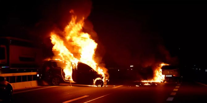 Autobahn Kollision Brand