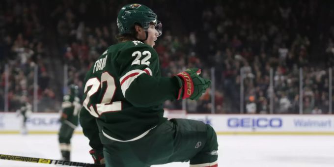 Minnesota-Flügel Kevin Fiala bejubelt seinen Treffer gegen die Nashville Predators. Kevin Fiala Wild Nashville