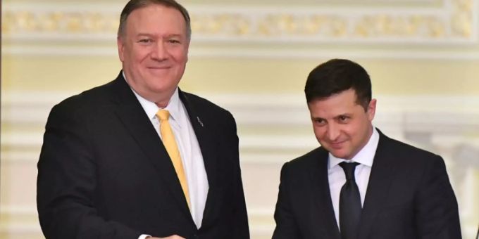 Mike Pompeo (l.) und Wolodymyr Selenskyj Mike Pompeo (l.) und Wolodymyr Selenskyj