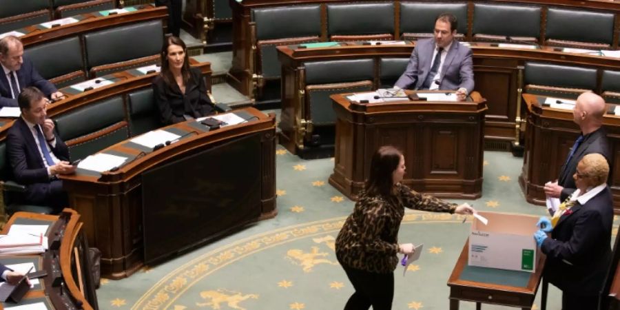 Vertrauensabstimmung im Parlament in Brüssel