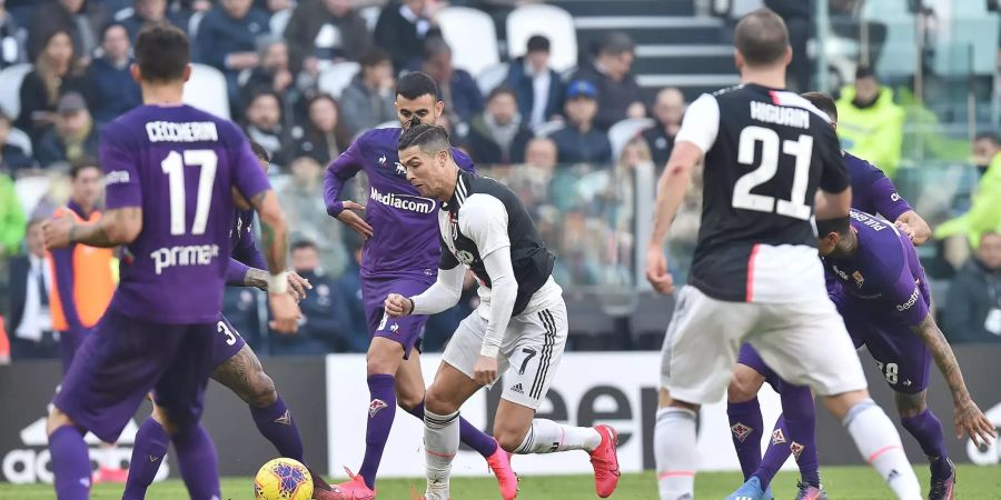 Juventus Turin feiert gegen Fiorentia einen 3:0-Sieg.