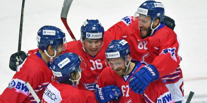 Der EHC Kloten (Bild) zieht in den Halbfinal ein. Der EHC Olten scheidet aus. olten kloten