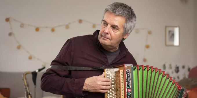 Albin Brun, Jazz- und Weltmusiker, portraitiert am 28. Januar 2020 in Luzern. Brun gilt in der Schweiz als «eine Schlüsselfigur der Szene zwischen Jazz und neuer Volksmusik». (KEYSTONE/Christian Beutler) Albin Brun, Jazz- und Weltmusiker, portraitiert am 28. Januar 2020 in Luzern. Brun gilt in der Schweiz als «eine Schlüsselfigur der Szene zwischen Jazz und neuer Volksmusik». (KEYSTONE/Christian Beutler)