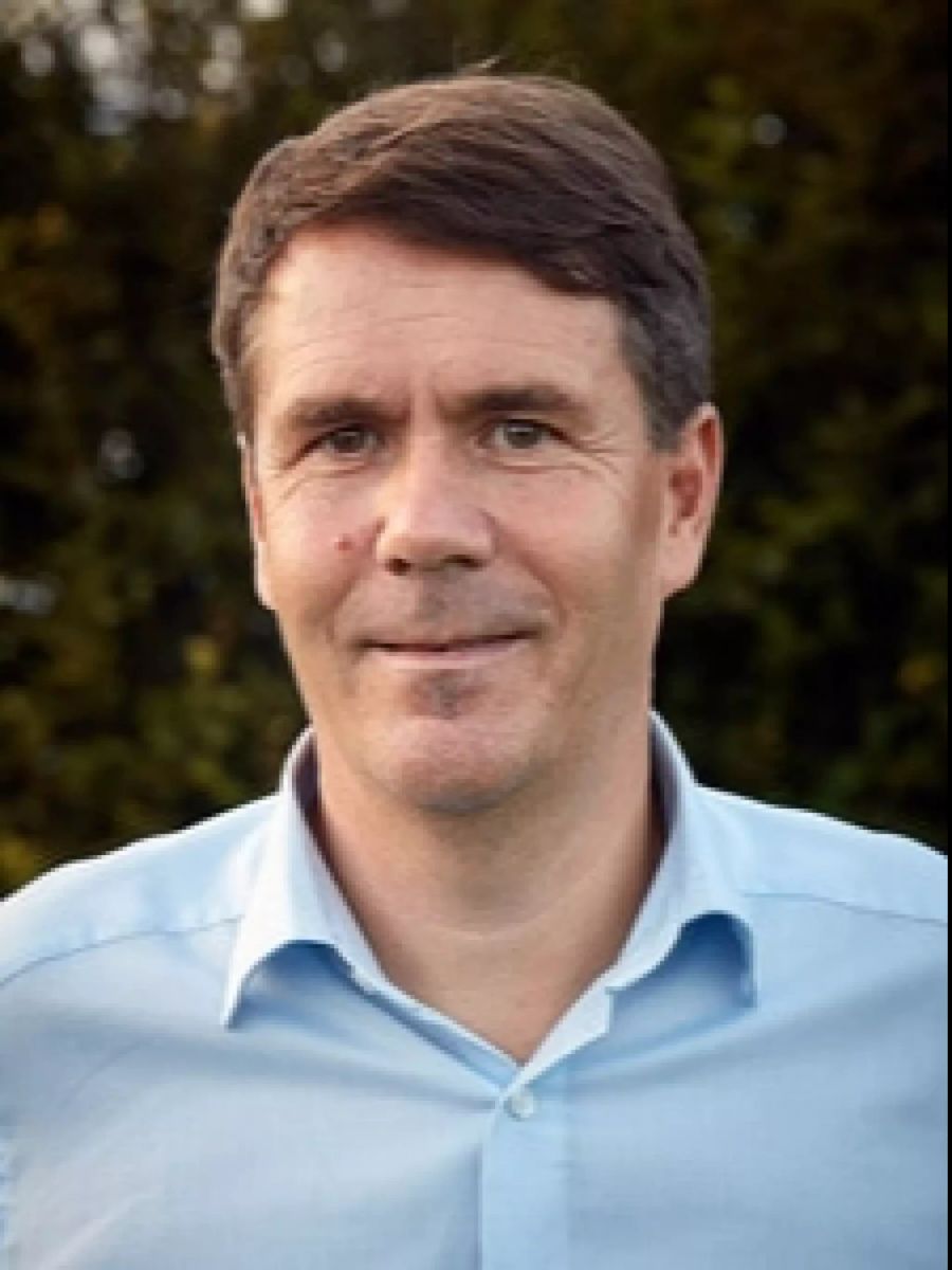 Rolf Schneider