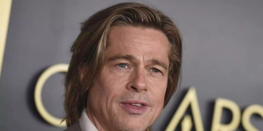 Brad Pitt ist in seiner Rolle als abgehalfteter Stuntman in «One Upon a Time in Hollywood» für einen Nebenrollen-Oscar nominiert. Foto: Jordan Strauss/Invision/AP/dpa